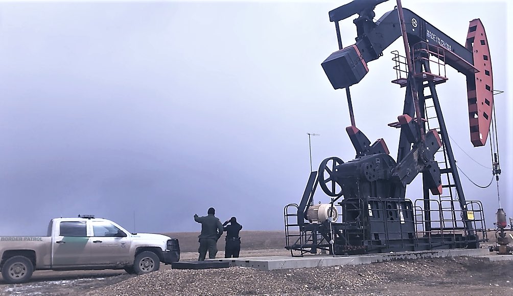 Border Patrol USBP miscellaneous modern vehicle near oil drill