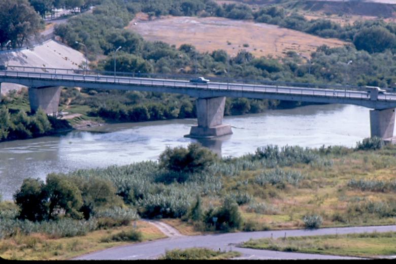 USBP Border Patrol photographs 1970-1990 Laredo POE 2 bridge
